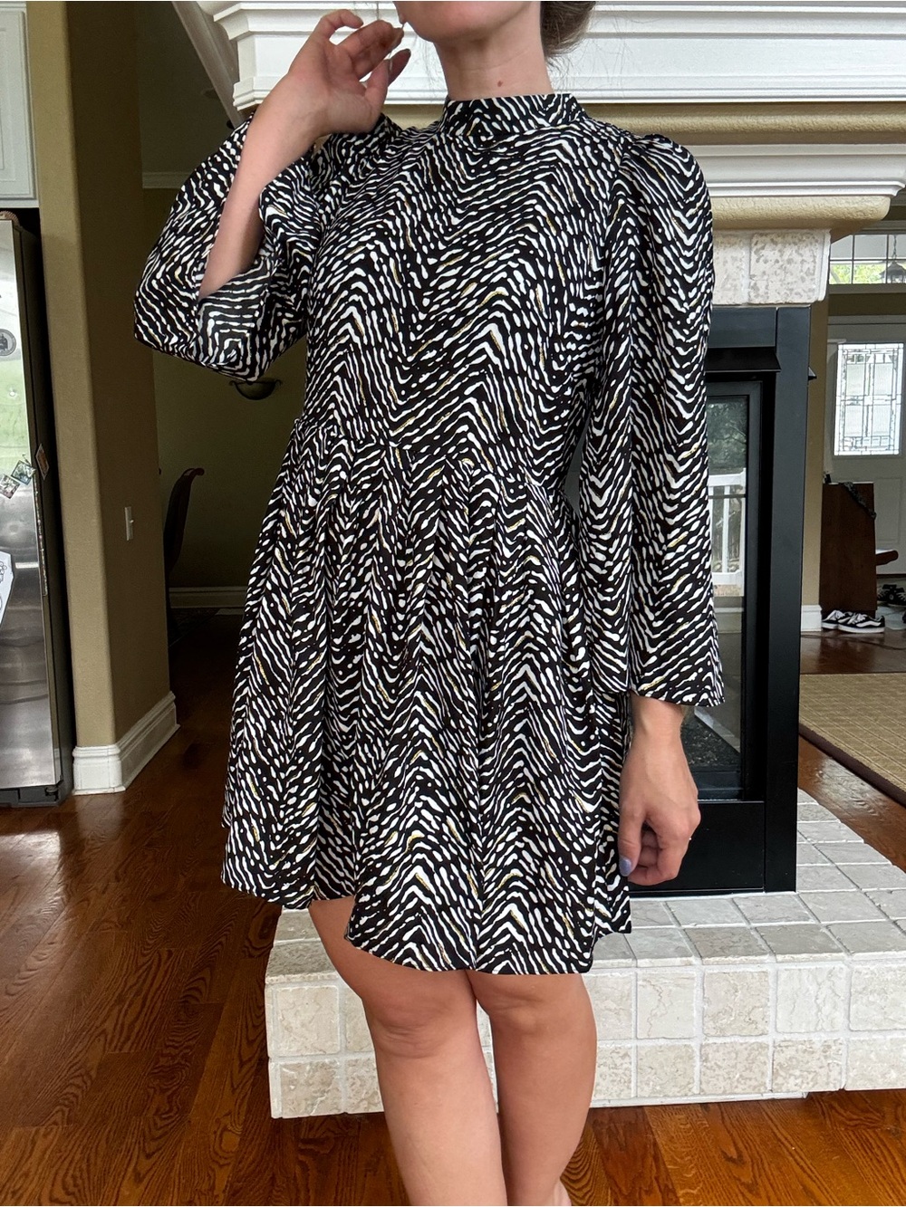 Traffic People Abstract Mini Dress Gold Detail Pleated Wedding Guest Small - Picture 6 of 6